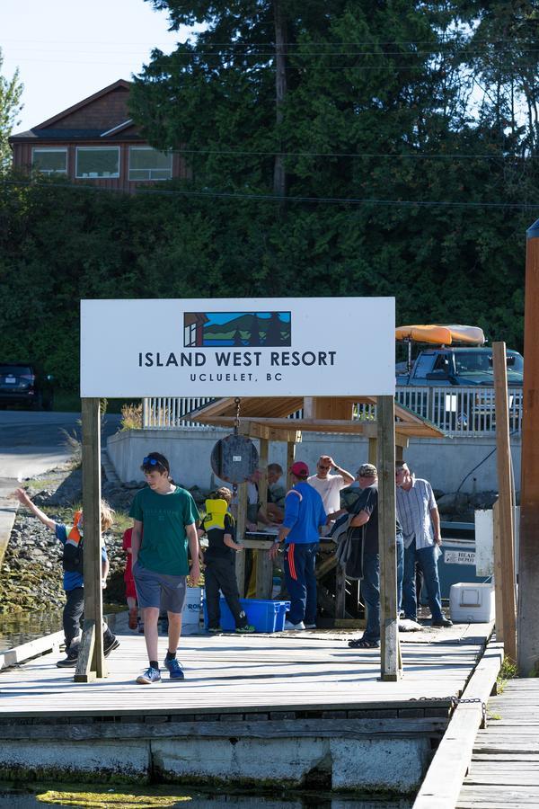 Island West Resort-Motel Ucluelet Dış mekan fotoğraf